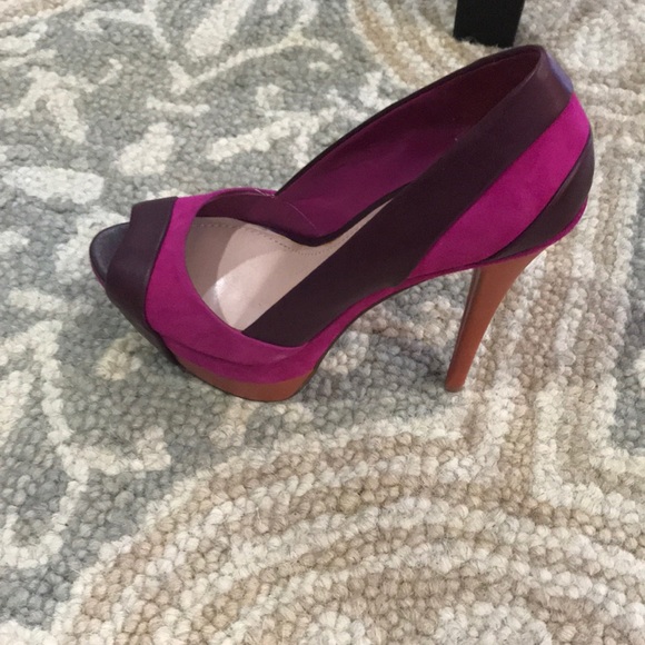 Shoes - Picture 2 of 3